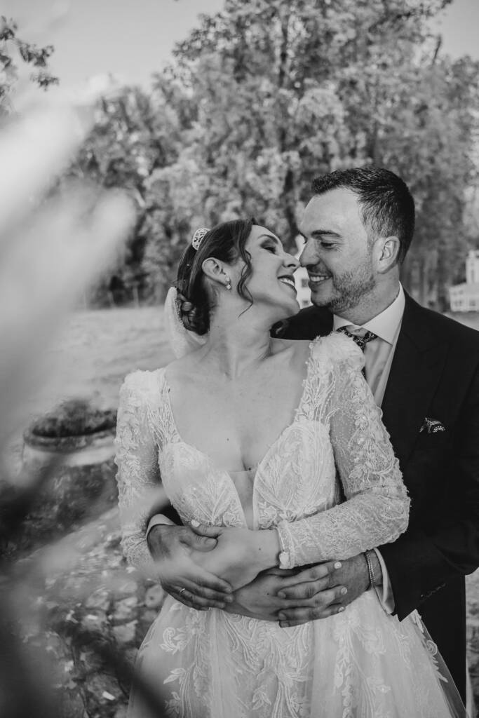 Boda en Córdoba de Lourdes y Miguel Ángel en La Azuda, emoción real y cero postureo,